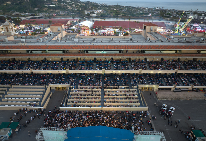 FG ENT drone grandstand stage audience 2023 06 25DJI 20230625200422 0103 D FG sm