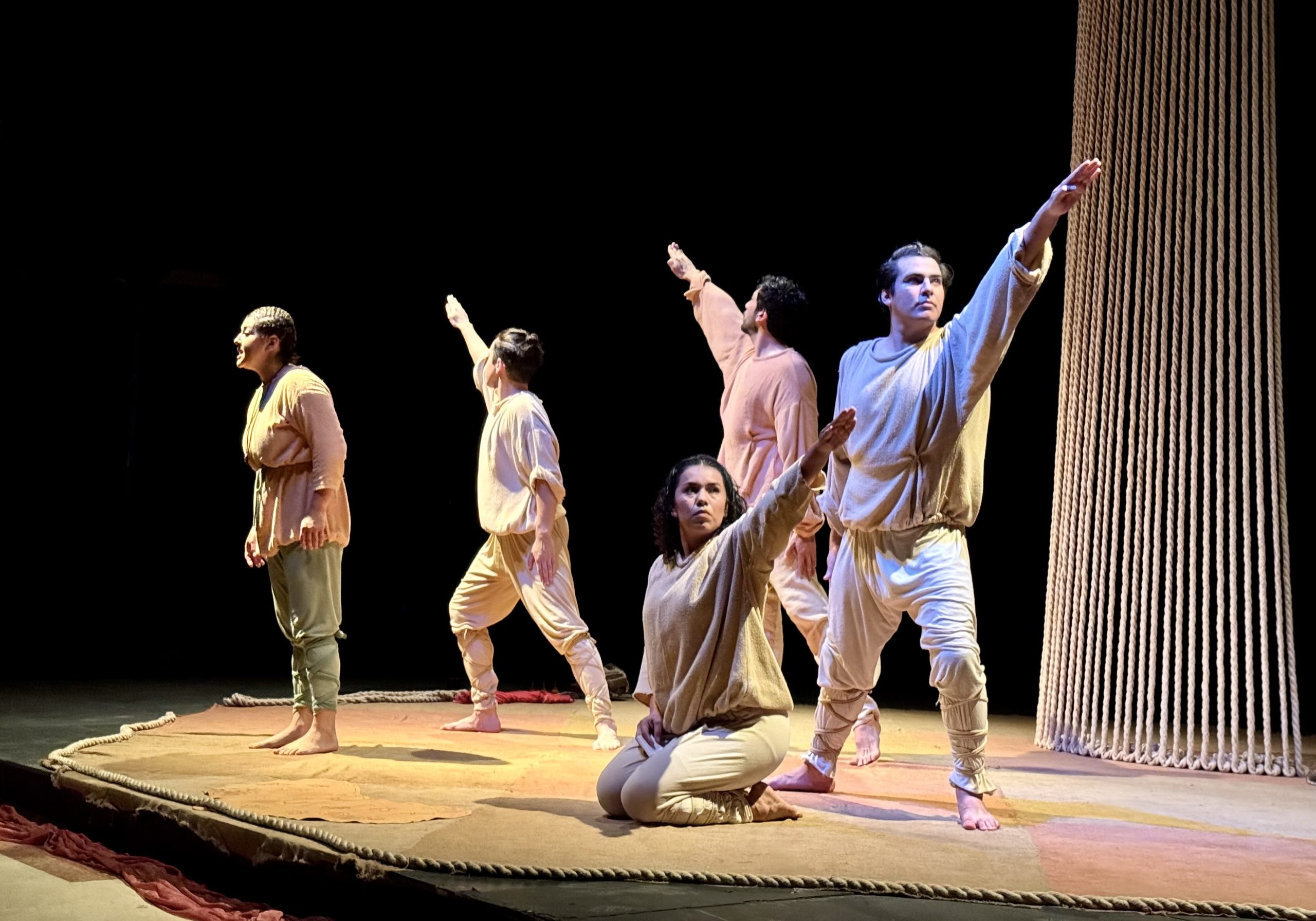 El Puente De Piedras - Tijuana Hace Teatro THT