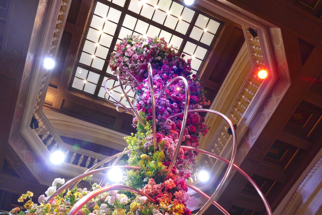 escultura de flores