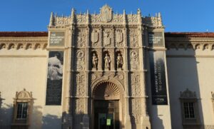 Fachada de museo de arte